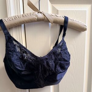 Wacoal Underwire Bra Black Lace 32DDD